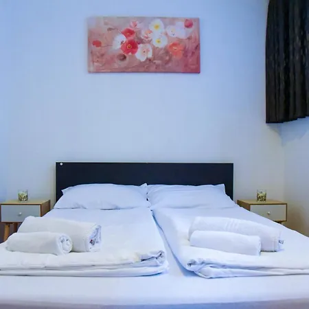 Do Step Guest house