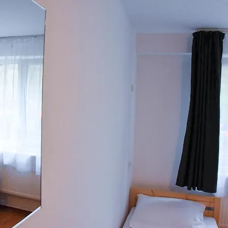 Do Step Guest house 2*